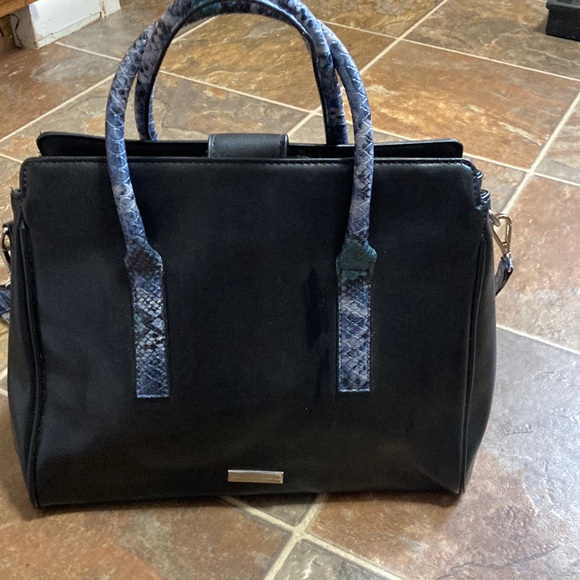 Christian Siriano Handbags - Christian Siriano Shoulder Bag With Hand Straps